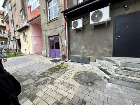 комерційна за адресою Ференца Ракоці вул., 20