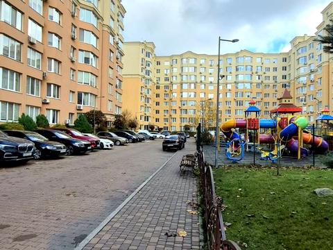 квартира за адресою Братська вул., 12