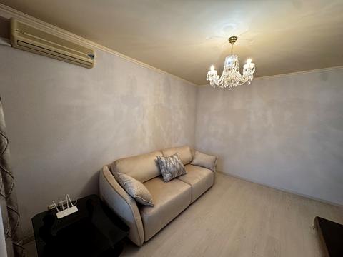 квартира за адресою Анни Ахматової вул., 15