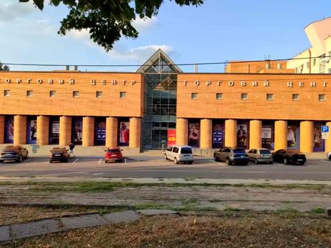 комерційна за адресою Воскресенська вул. (Леніна), 44-А