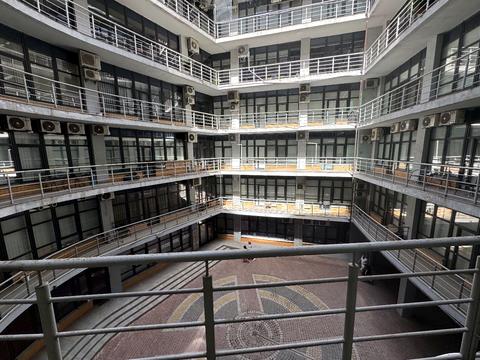 комерційна за адресою Євгена Коновальця вул. (Щорса), 36Д