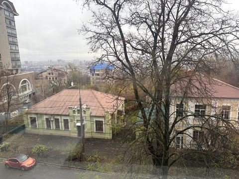 квартира за адресою Нагірна вул., 12