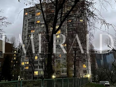 квартира за адресою Київ, Борщагівська вул., 12