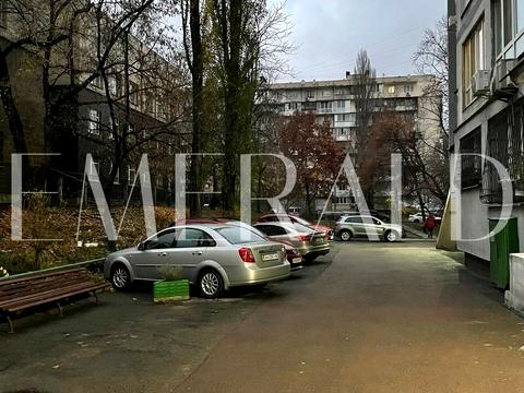 квартира за адресою Київ, Борщагівська вул., 12