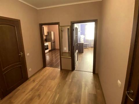 квартира за адресою Київ, Любомира Гузара просп. (Космонавта Комарова), 46 