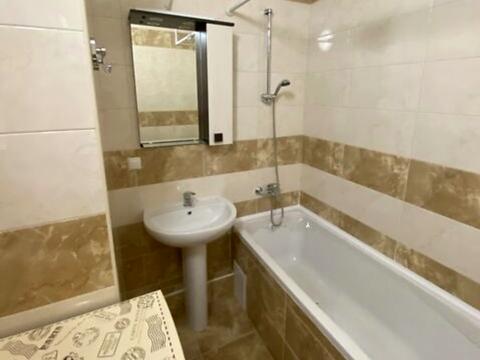 квартира за адресою Київ, Любомира Гузара просп. (Космонавта Комарова), 46 