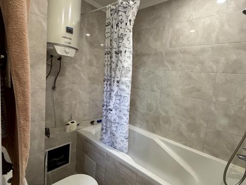 квартира за адресою Соборності просп. (Возз'єднання), 17 к2