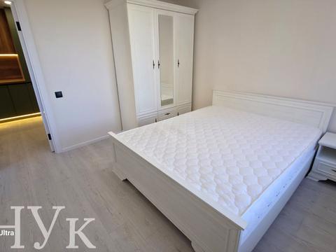 квартира за адресою Тролейбусна вул., 4