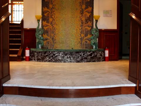 комерційна за адресою Андріївський узвіз, 7-А