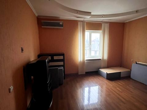 дом по адресу С. Васильченка, 8