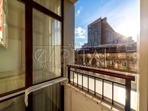 квартира за адресою Дмитрівська вул., 60