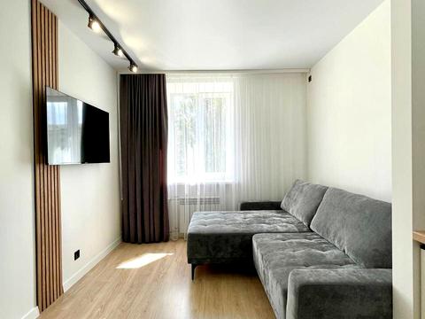 квартира за адресою Соборності просп. (Возз'єднання), 10/1