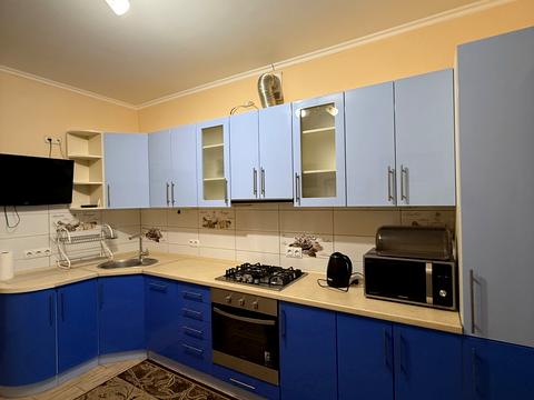 квартира за адресою Дмитра Іващенка вул., 4