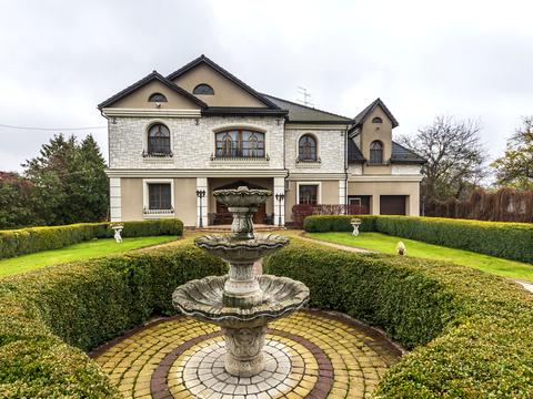 дом по адресу Залужна ул.