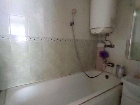 будинок за адресою Вчительська вул., 1