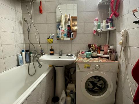 квартира по адресу Комарова ул., 27