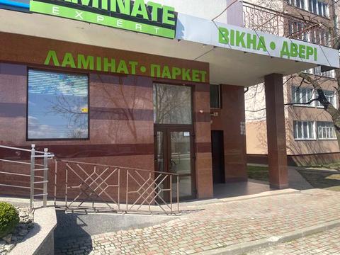 комерційна за адресою Володимира Івасюка вул., 76а