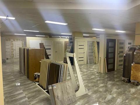 комерційна за адресою Володимира Івасюка вул., 76а