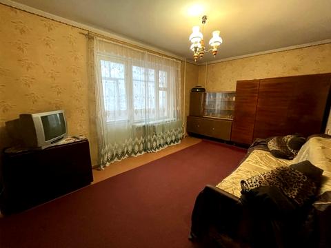 квартира за адресою Автозаводська вул., 42