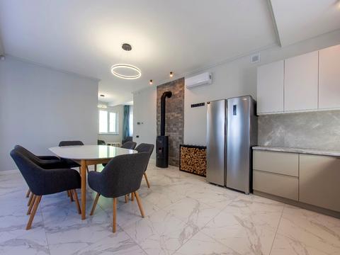 будинок за адресою Помаранчева вул.