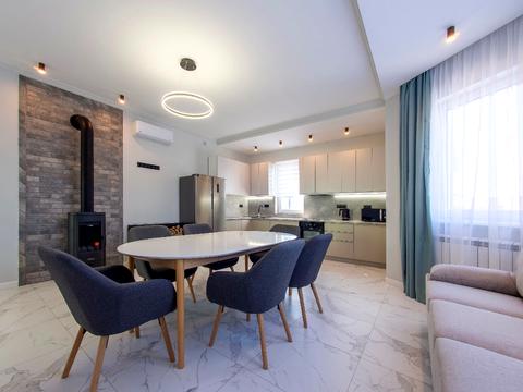 будинок за адресою Помаранчева вул.