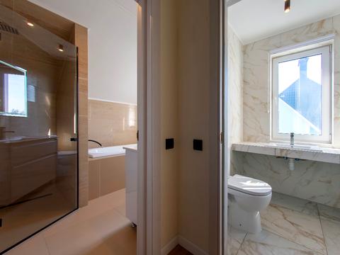 будинок за адресою Помаранчева вул.