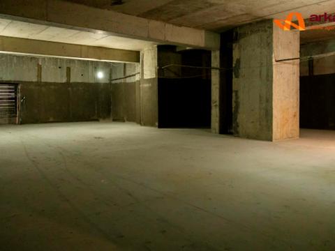 комерційна за адресою Євгена Коновальця вул., 146