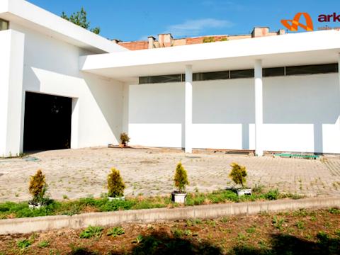 комерційна за адресою Євгена Коновальця вул., 146