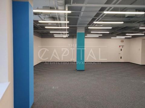 комерційна за адресою Вацлава Гавела бульв. (Івана Лепсе), 6-В