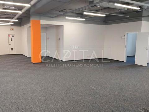 комерційна за адресою Вацлава Гавела бульв. (Івана Лепсе), 6-В