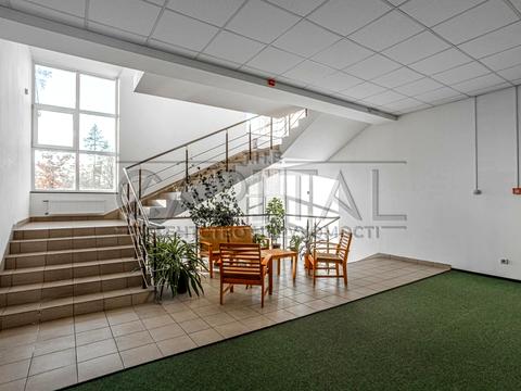 коммерческая по адресу Берестейське шоссе (Брест-Литовське), 6