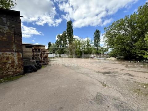 коммерческая по адресу Малинская ул., 1б