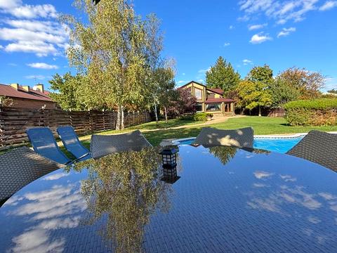 дом по адресу Набережна