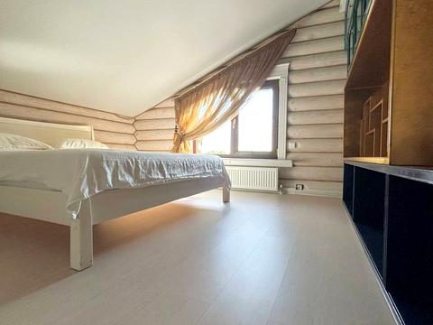 дом по адресу Набережна