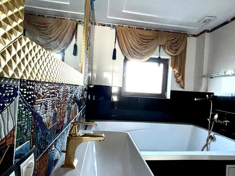 дом по адресу Набережна