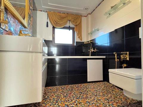 дом по адресу Набережна