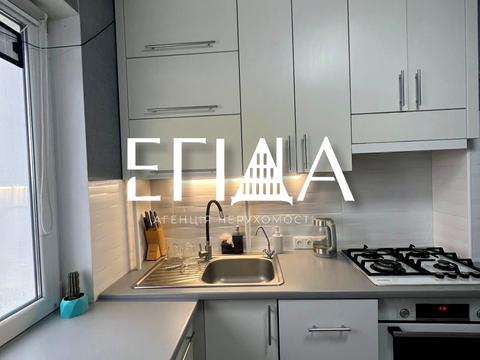 квартира за адресою Героїв України вул. (Героїв Сталінграду), 12