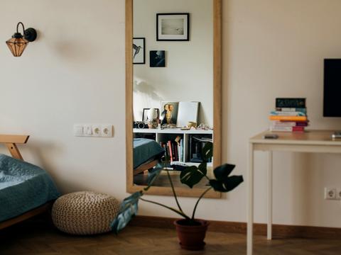 квартира по адресу Академика Глушкова просп., 9-Є