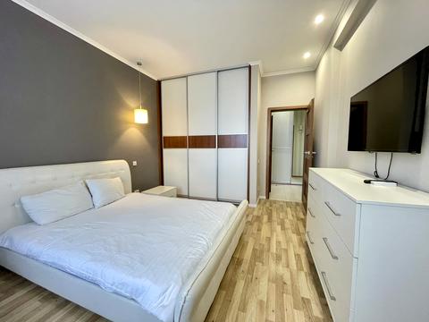 квартира за адресою Дніпровська набережна вул., 14