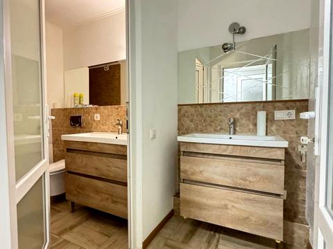 комерційна за адресою Академіка Палладіна просп., 25