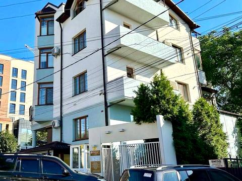 комерційна за адресою Запорізька вул., 1