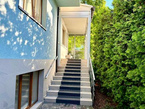 комерційна за адресою Запорізька вул., 1