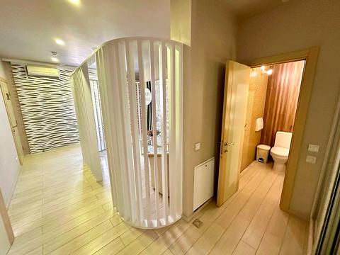 комерційна за адресою Запорізька вул., 1