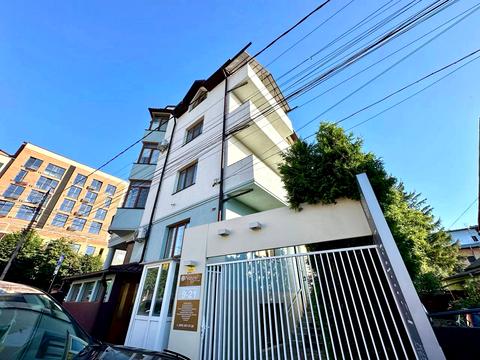 комерційна за адресою Запорізька вул., 1