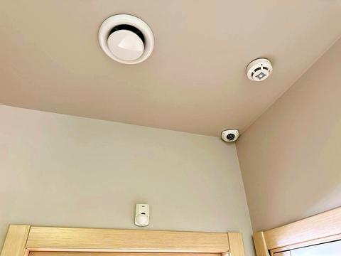 комерційна за адресою Запорізька вул., 1