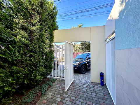 комерційна за адресою Запорізька вул., 1