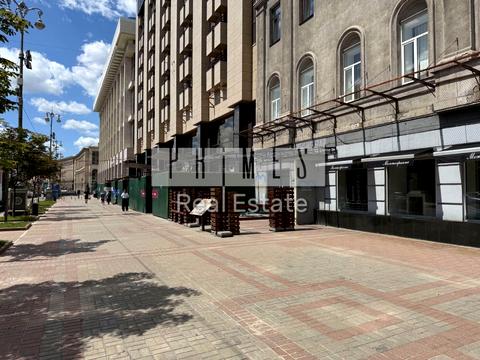 комерційна за адресою Хрещатик вул., 12