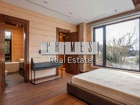 будинок за адресою Першотравнева вул.