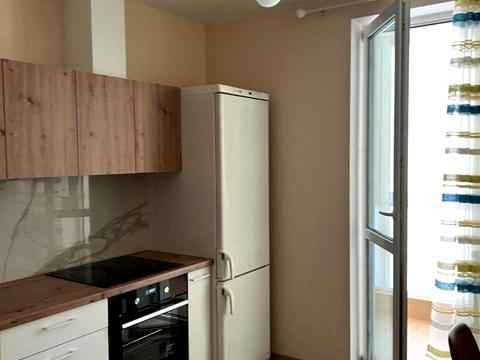 квартира по адресу Ревуцкого ул., 40-В