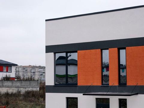 дом по адресу Кулика і Гудачека ул. (Макарова)